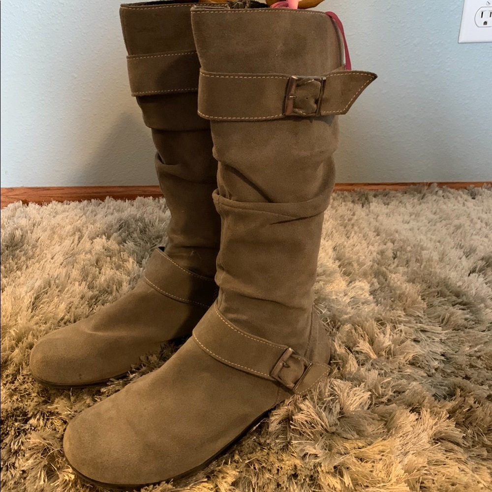 Grey Zip-up Boots